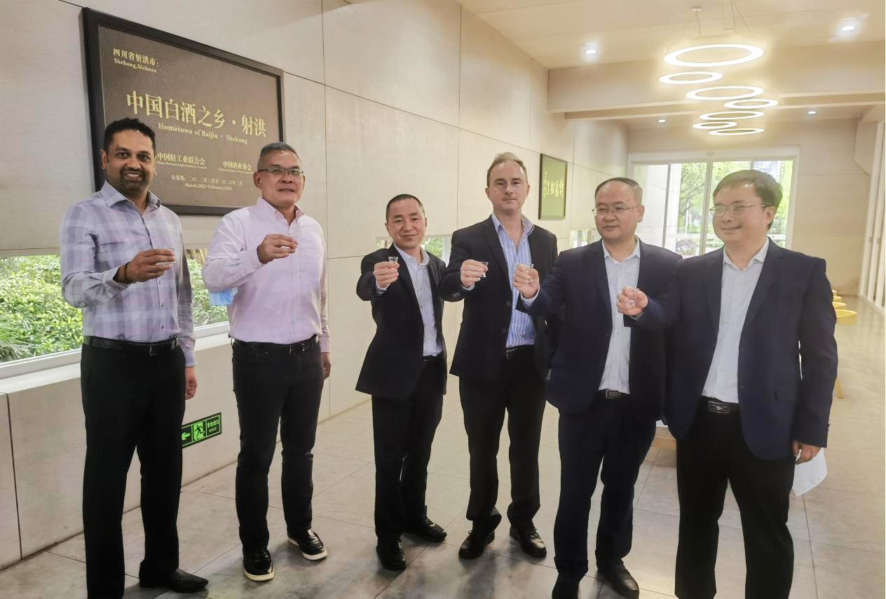OI集团亚洲区总经理一行到四川QY千亿国际进行考察交流(图5) OI集团亚洲区总经理一行到四川QY千亿国际进行考察交流(图5)